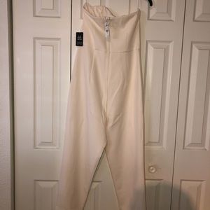 EXPRESS SLEEVELESS JUMPSUIT